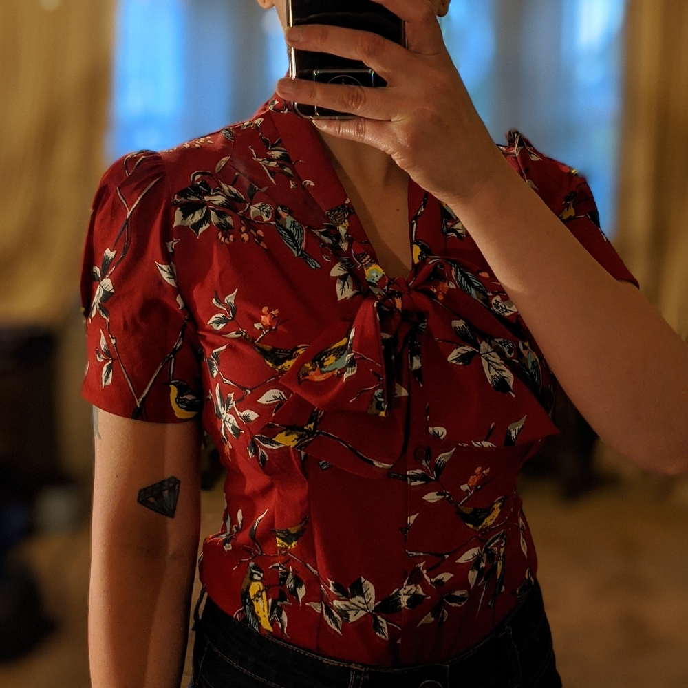Hell Bunny Vixen cap sleeved button up top